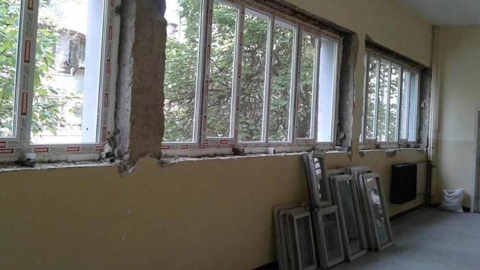 Ремонтират 17 училища във Варна